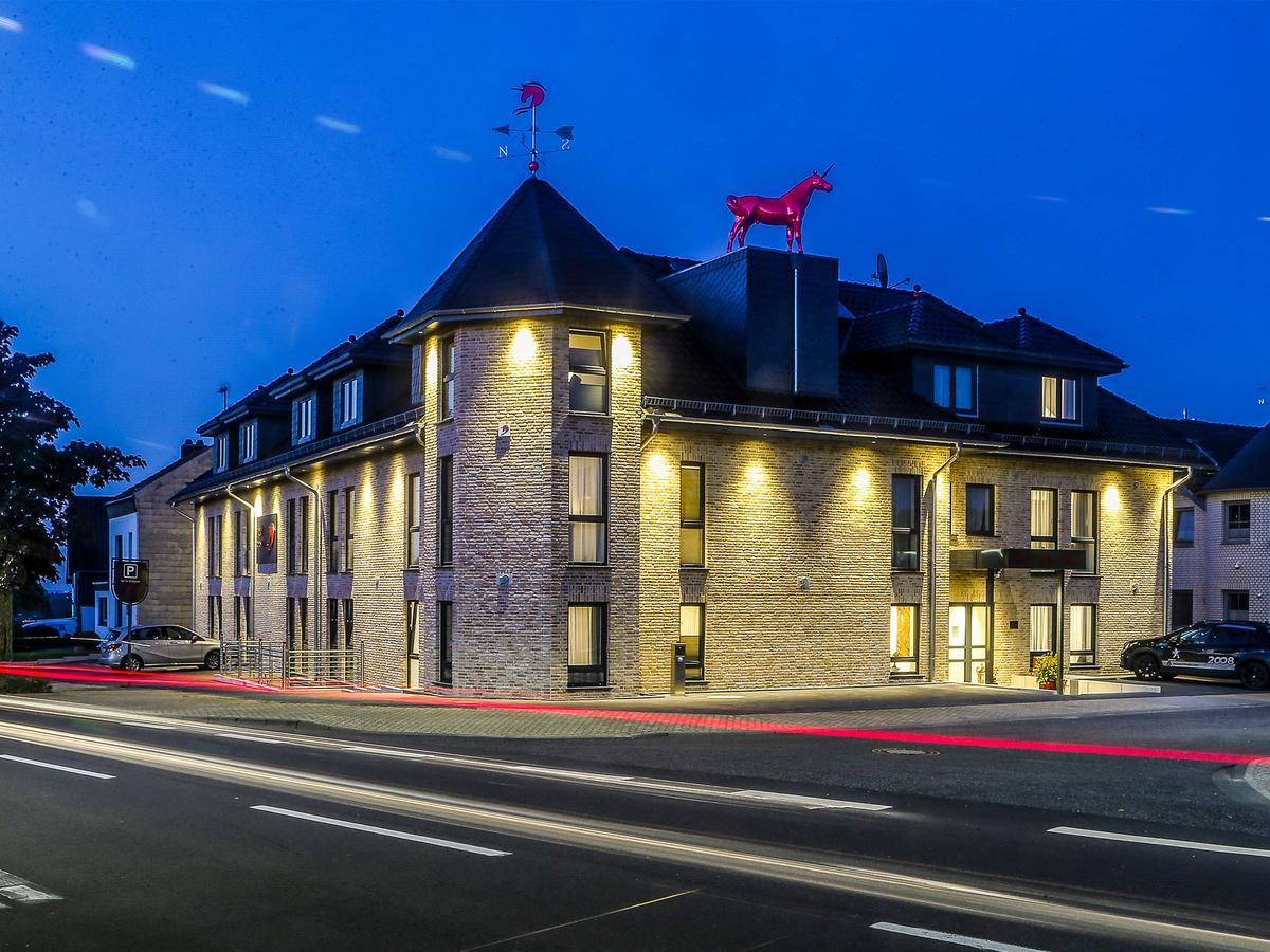 Hotel Rotes Einhorn **** Düren - Eifel Esterno foto
